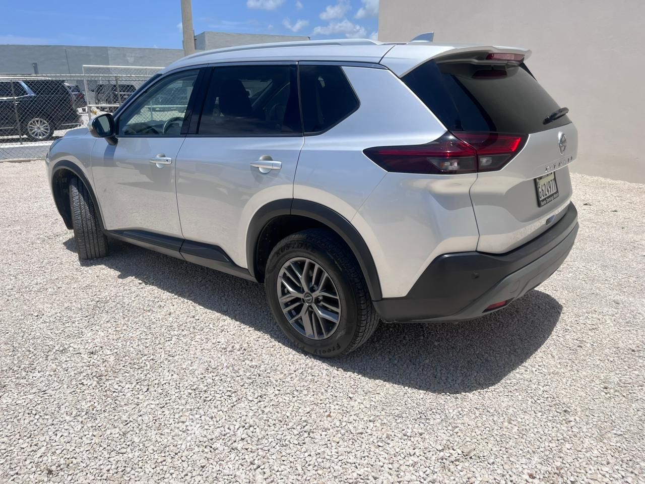 Nissan X-Trail foto 2