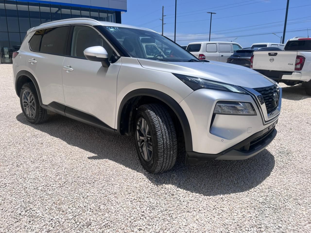 Nissan X-Trail foto 3