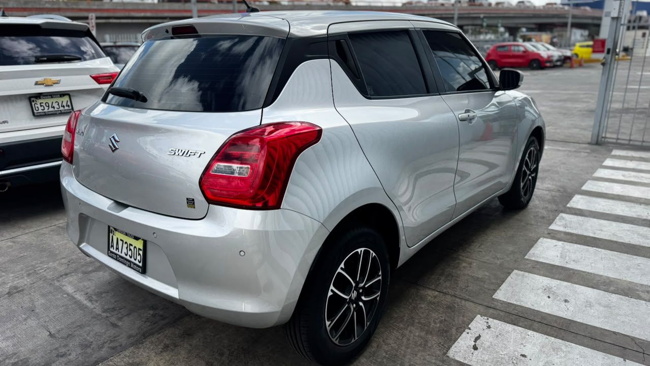 Suzuki Swift foto 4