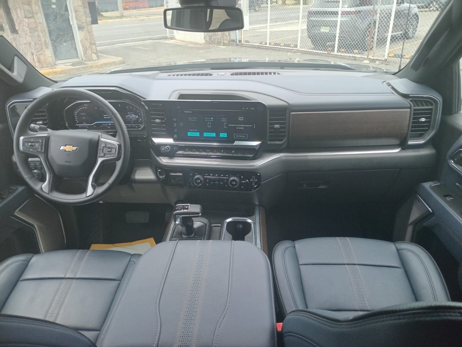 Chevrolet Silverado foto 4