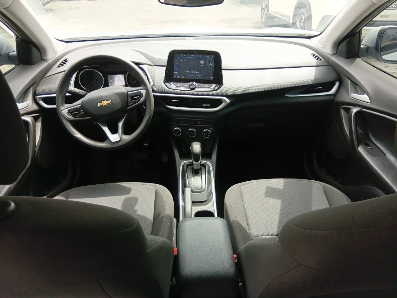 Chevrolet tracker ls foto 2