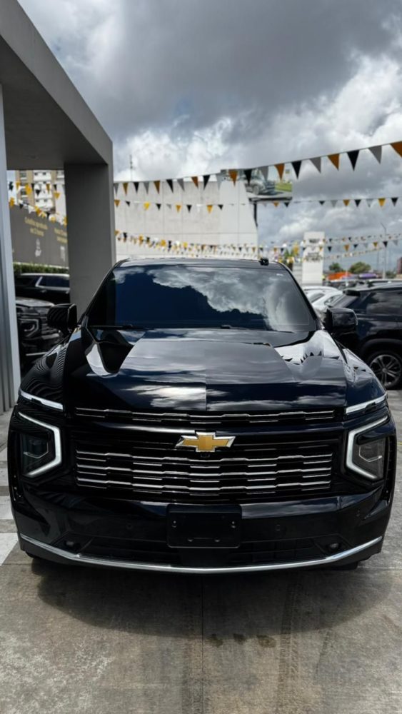 Chevrolet Tahoe foto 2
