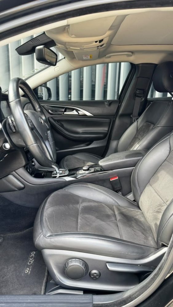 Infiniti QX-30 foto 4