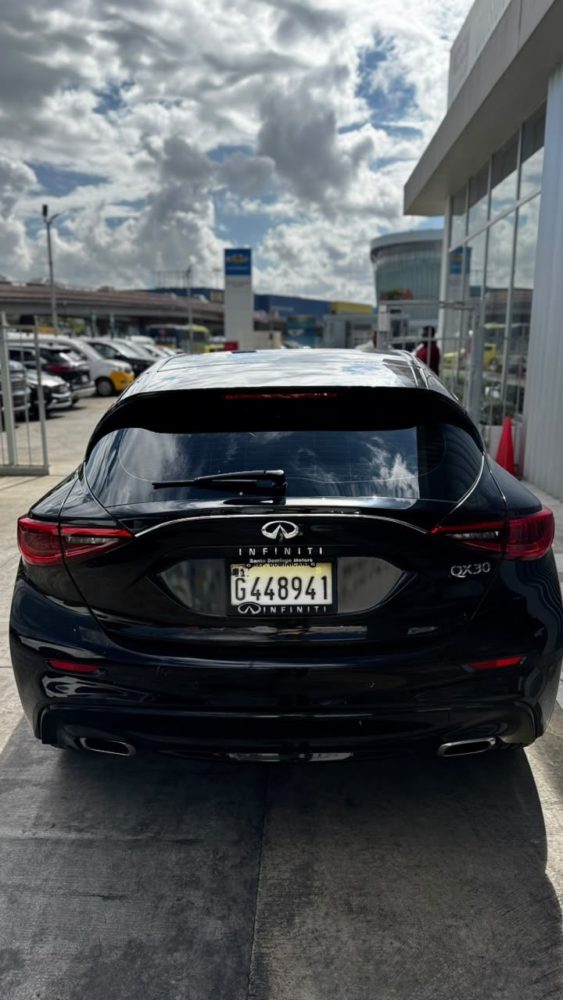 Infiniti QX-30 foto 3