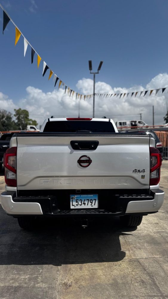 Nissan Frontier foto 4
