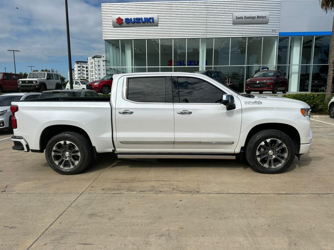 Chevrolet Silverado foto 3