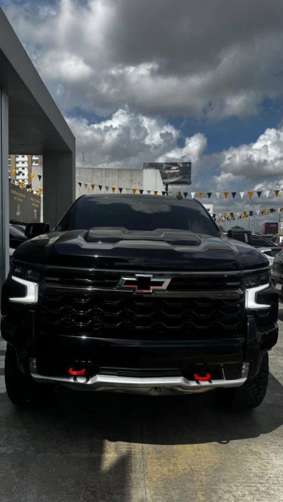 Chevrolet Silverado foto 2