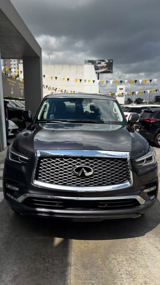 Infiniti QX-80 foto 2