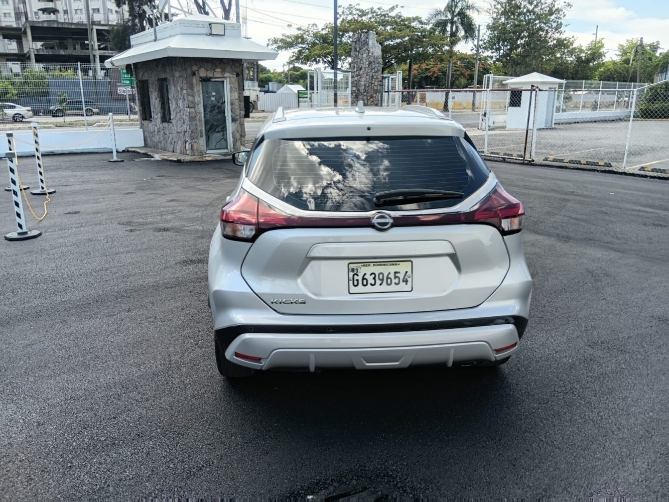 Nissan KICKS ADVANCE foto 2