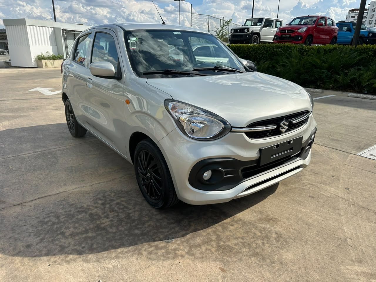 Suzuki Celerio foto 2