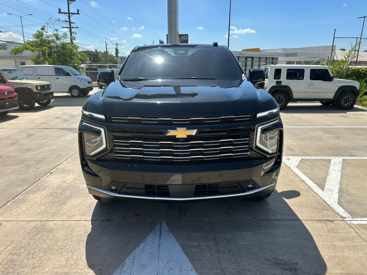 Chevrolet TAHOE HIGH COUNTRY foto 2