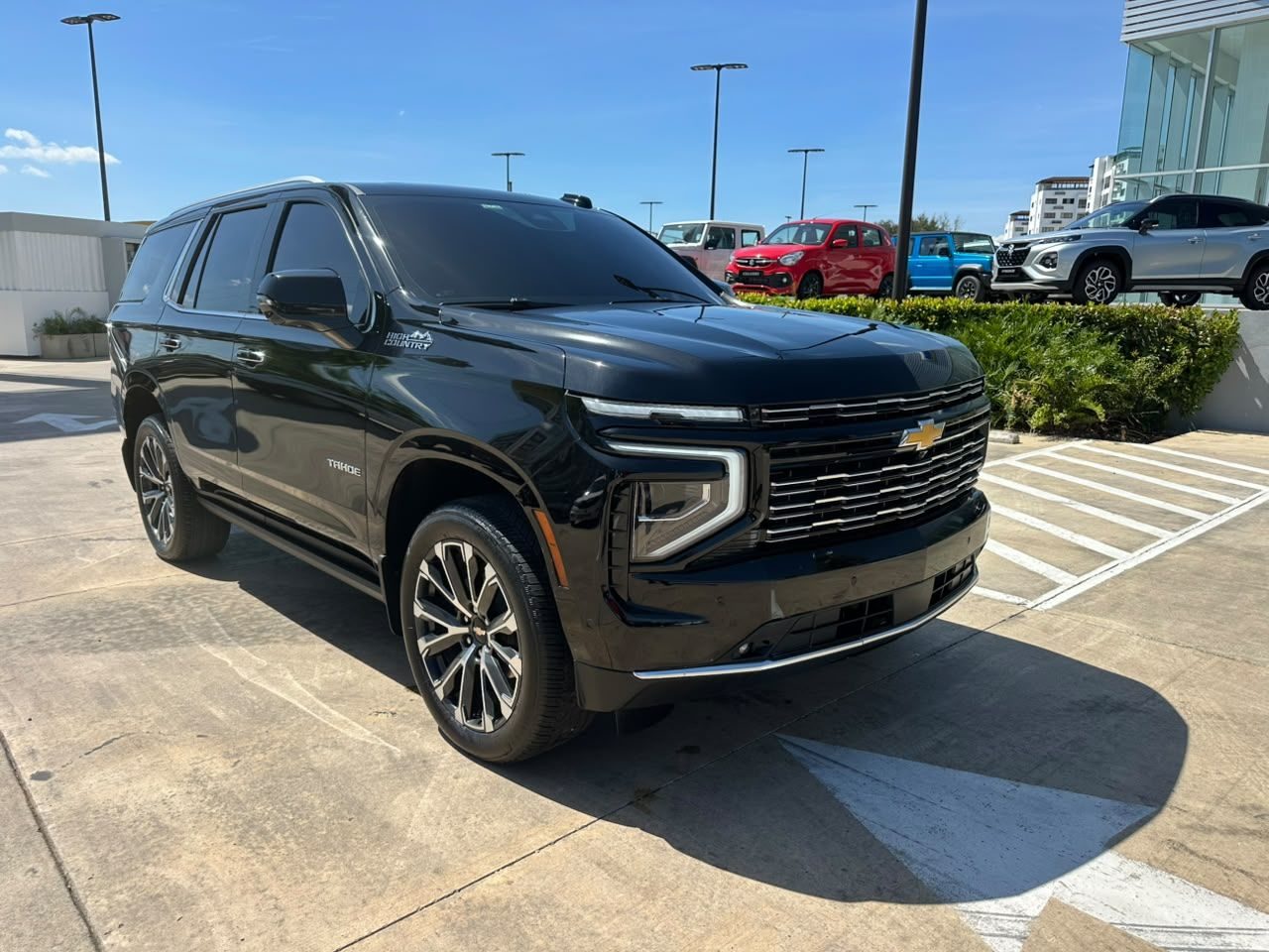 Chevrolet TAHOE HIGH COUNTRY foto 3