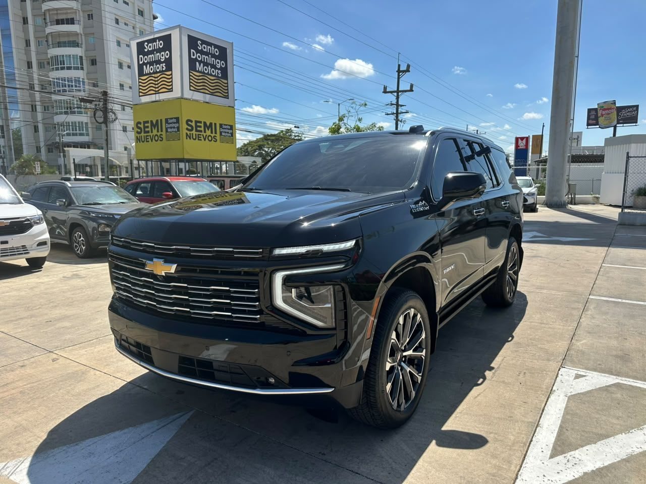 Chevrolet TAHOE HIGH COUNTRY