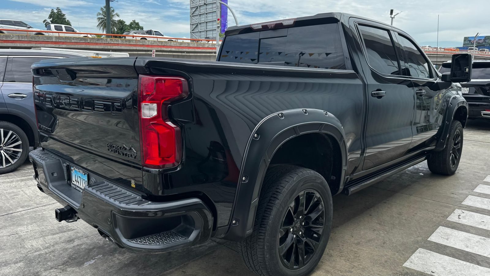 Chevrolet Silverado foto 3