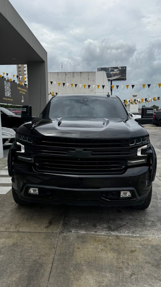 Chevrolet Silverado foto 2