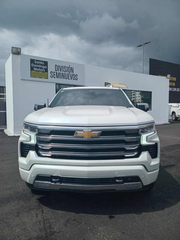 Chevrolet SILVERADO HIGH COUNTRY foto 2