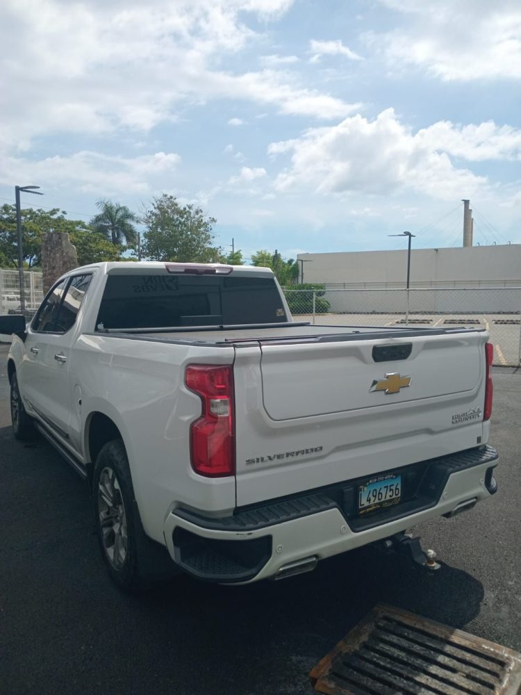 Más fotos de Chevrolet SILVERADO HIGH COUNTRY