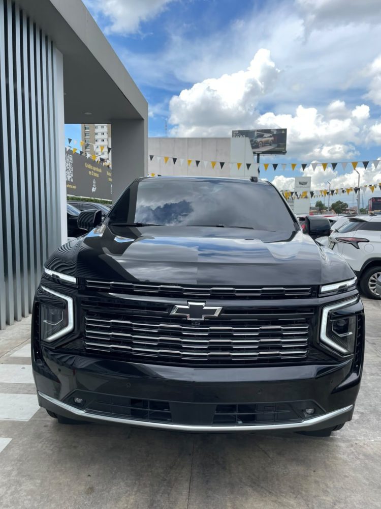 Chevrolet Tahoe foto 2
